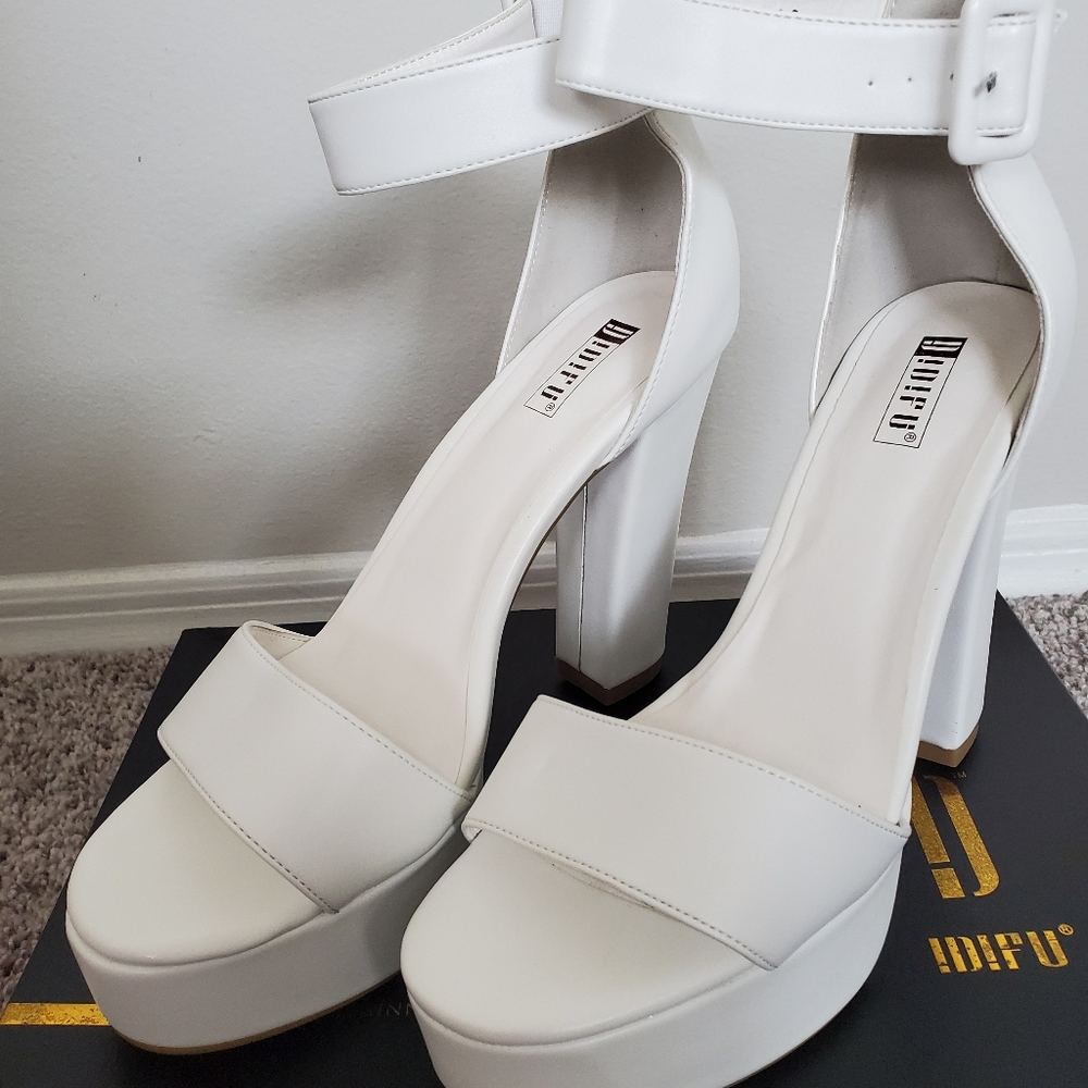 Woman's   Shoes
